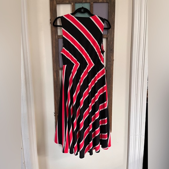 Torrid MIDI faux wrap dress - Picture 3 of 5